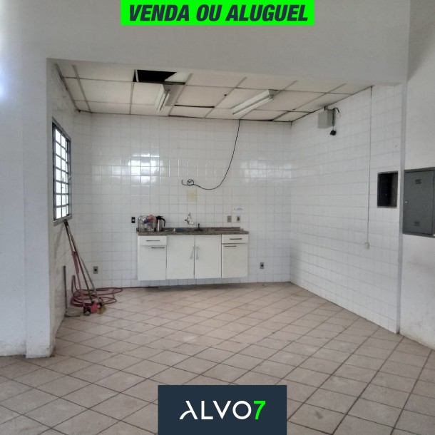 VENDA OU ALUGUEL - Comercial na Batista de Carvalho Calçadão-6